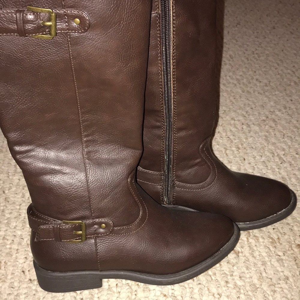 Never worn before girls brown boots